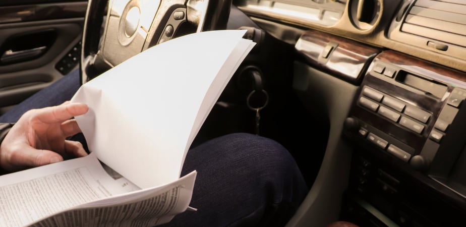 Documentacion que revisar al comprar un auto usado,